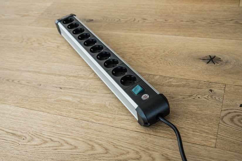 EAN 4007123677412 - Brennenstuhl 1391030000 base múltiple 3 m 10 salidas AC Interior Negro, Plata imagen 9