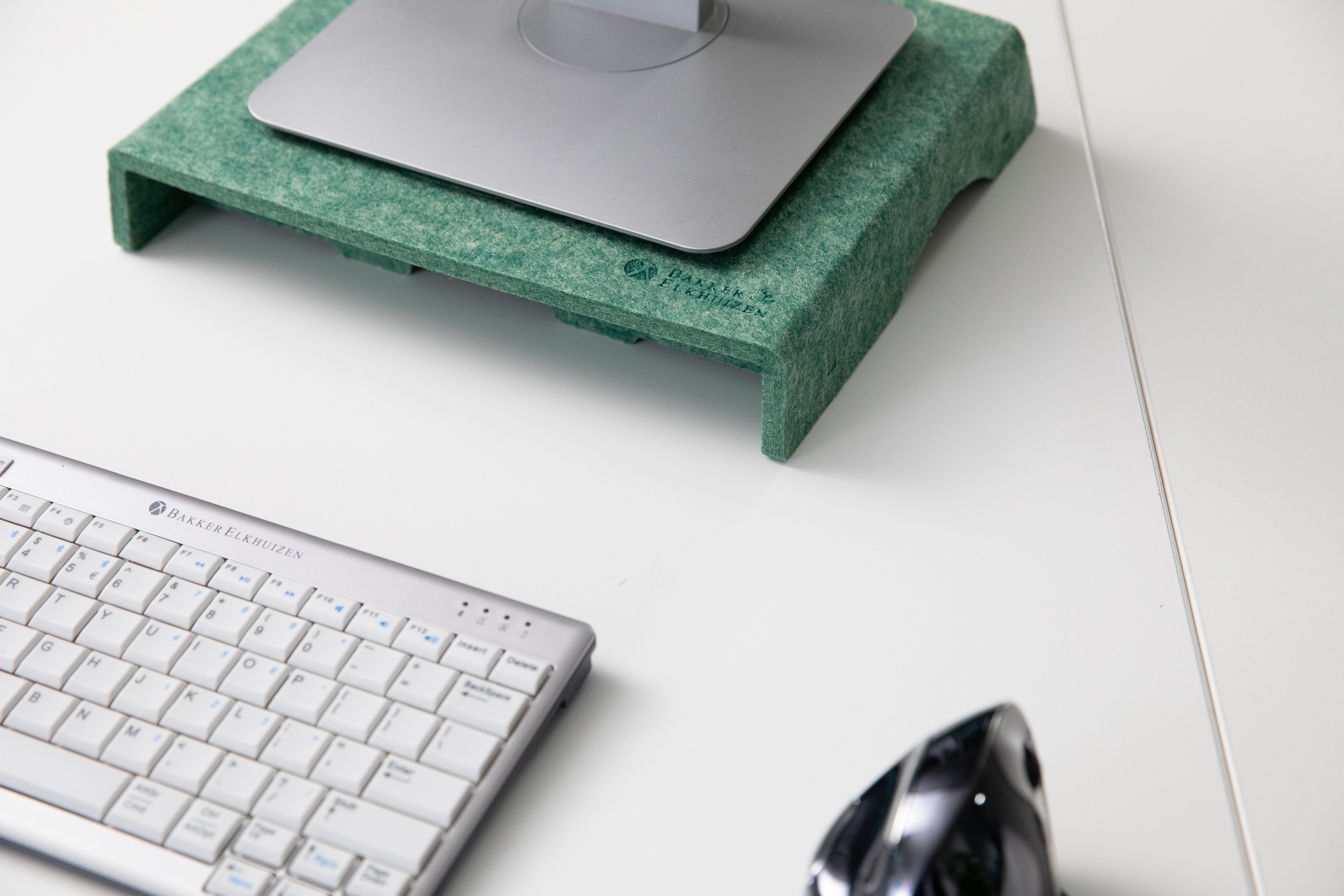 EAN 8719274674054 - BakkerElkhuizen Q-Riser 50 Circular 76,2 cm (30") Escritorio Verde imagen 8