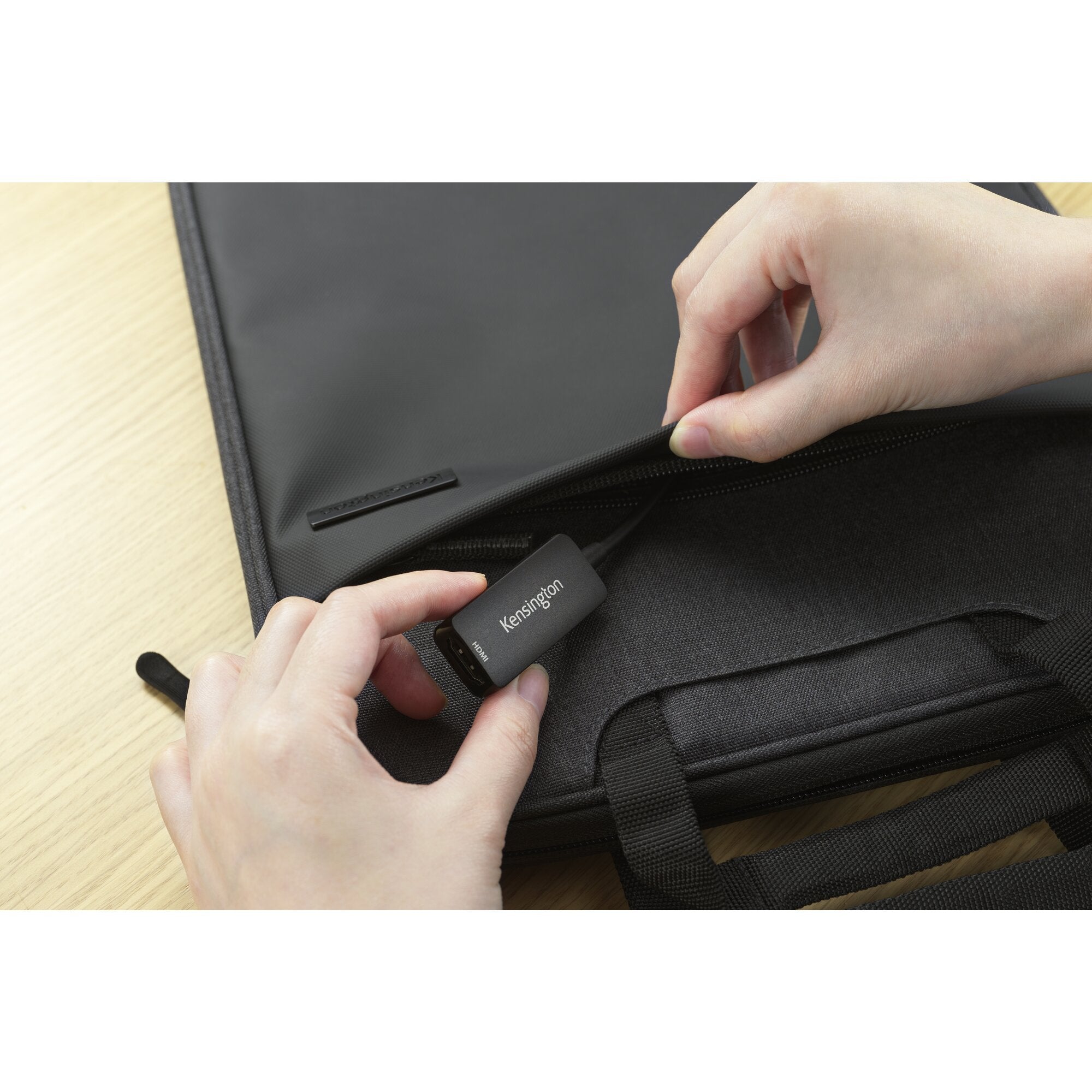 EAN 0085896340522 - Kensington CV4200H Adaptador gráfico USB imagen 2
