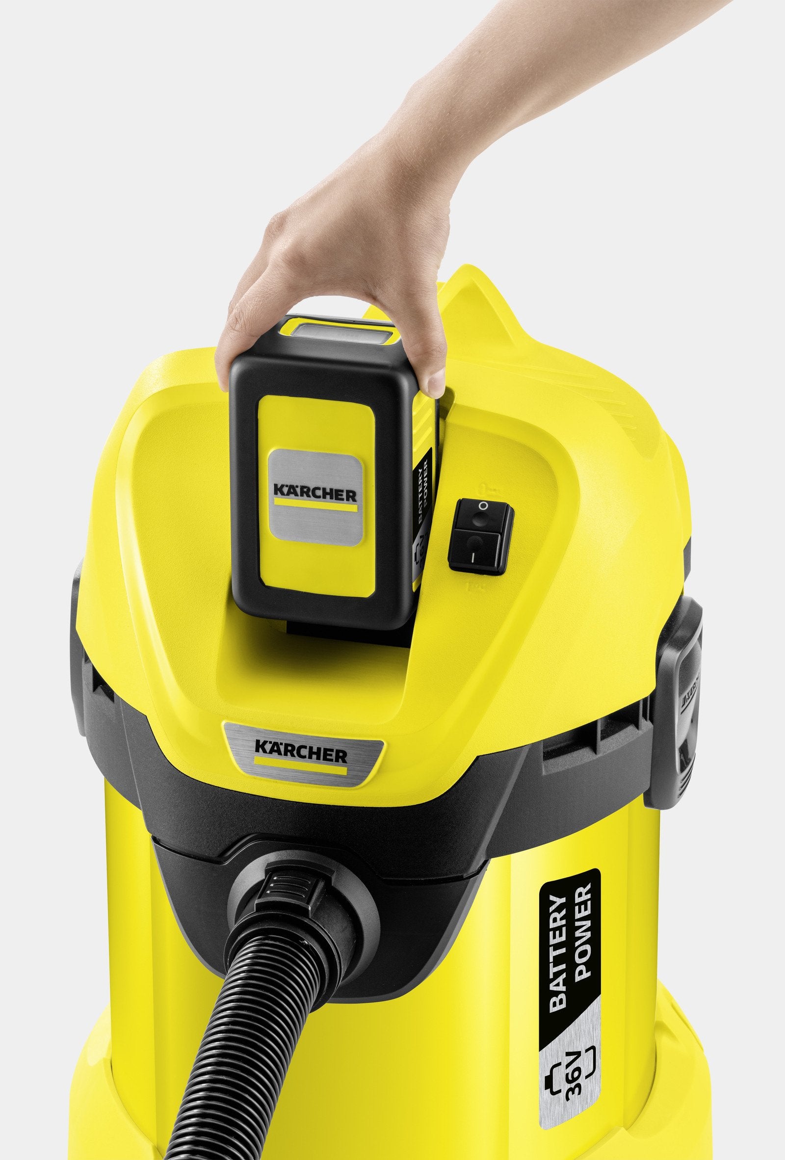 EAN 4054278291871 - Kärcher 1.629-911.0 extractor de polvo Negro, Amarillo 17 L 300 W imagen 2