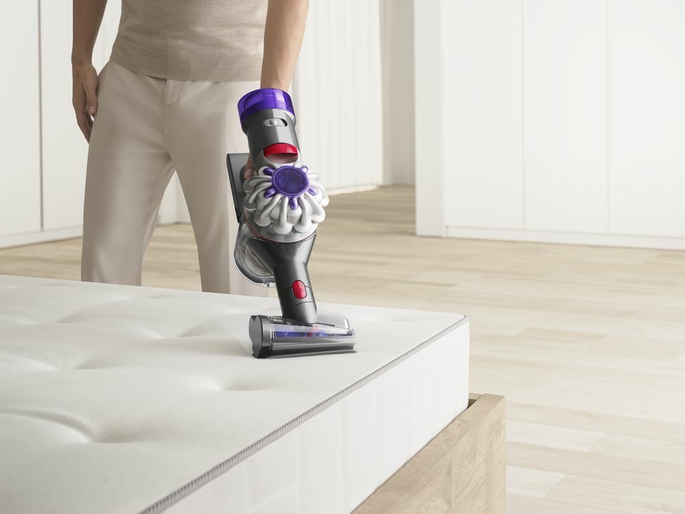 EAN 5025155106365 - Dyson V8 Advanced Aspiradora escoba 2 en 1 Batería Secar Sin bolsa Níquel, Plata imagen 6