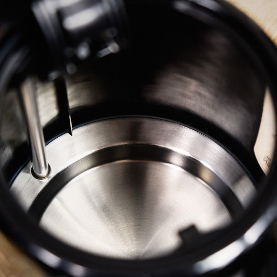 EAN 5908277386627 - ELDOM C280C ELLI tetera eléctrica 1,7 L 2200 W Negro imagen 3