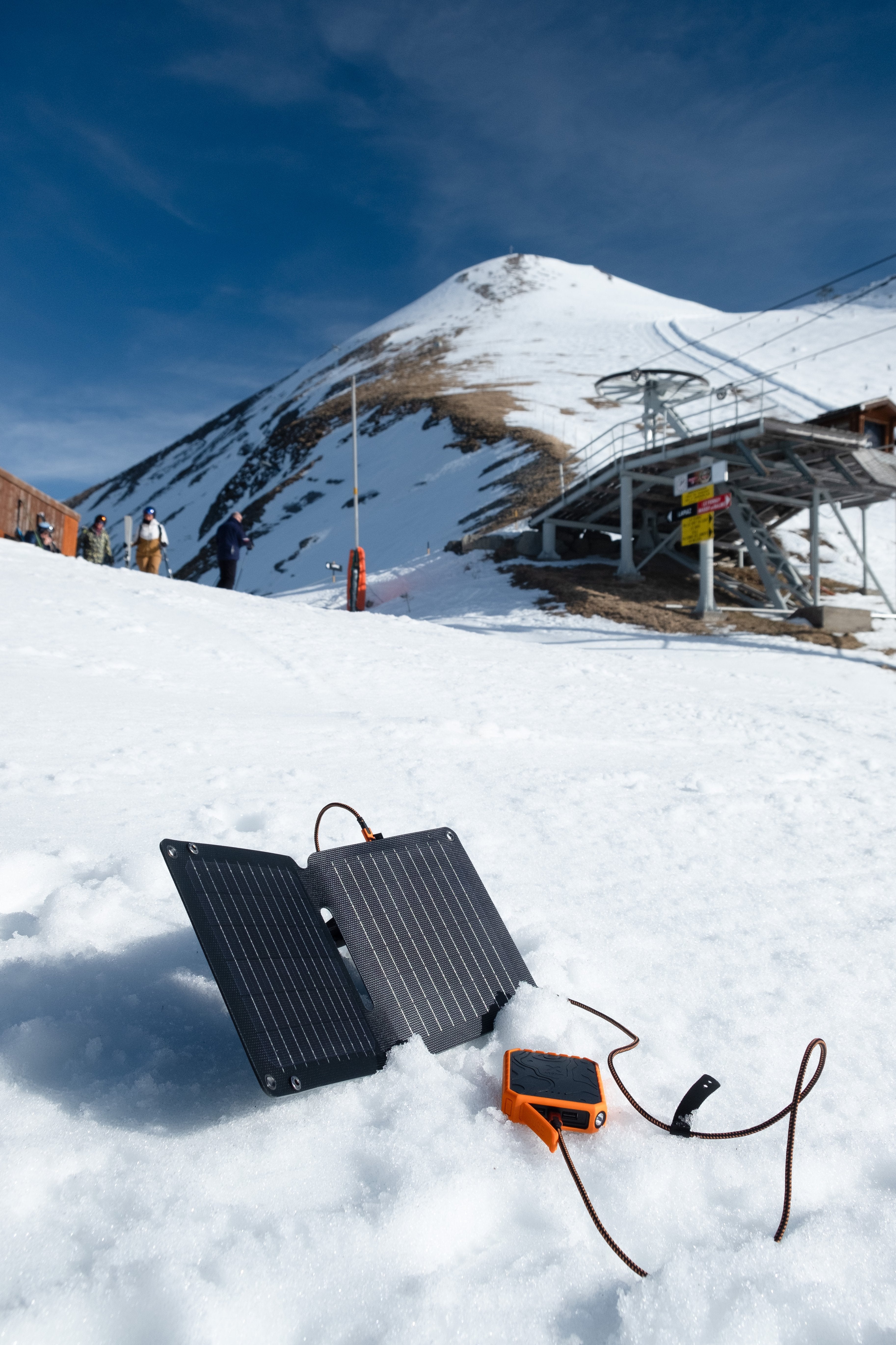 Panel Solar Plegable Xr2s14 14w Negro Xtorm 14w/ Usb-A, Usb-C/ Certificación Ipx4/ Pantalla Lcd