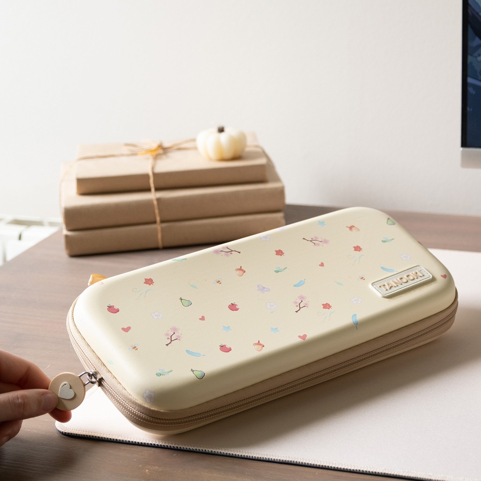 Bolsa Fr-Tec Nintendo Switch 2 Tanooki Cozy