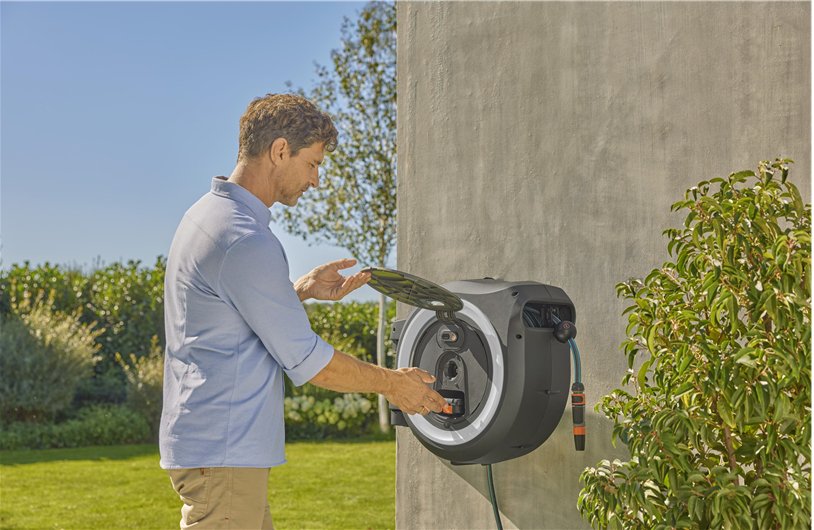 EAN 4066407002302 - Gardena 18642-55 manguera de jardín 35 m Negro, Verde imagen 7