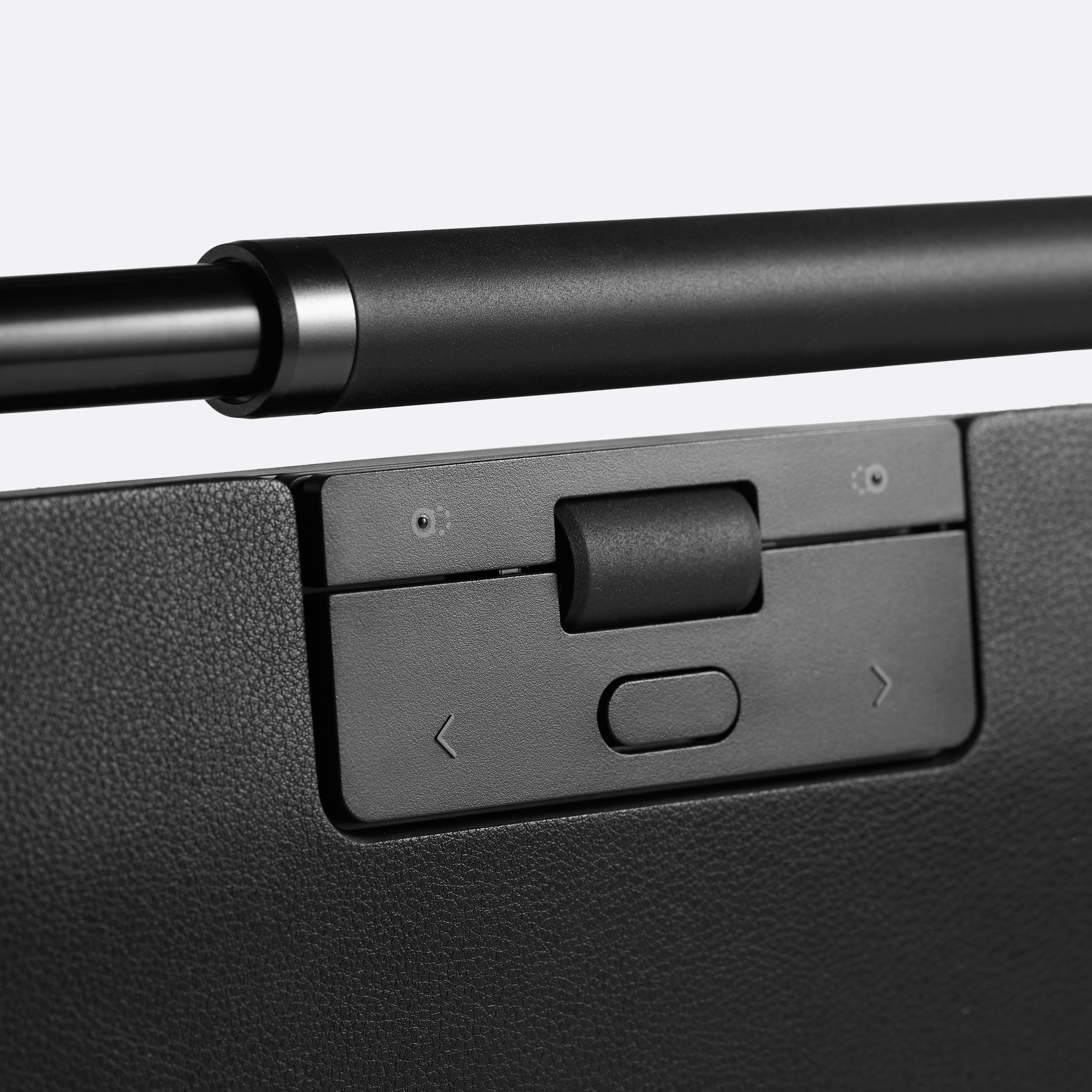 EAN 0743870052037 - Contour Design RollerMouse Pro ratón Oficina Bluetooth + USB Type-C Rollerbar 2800 DPI imagen 7