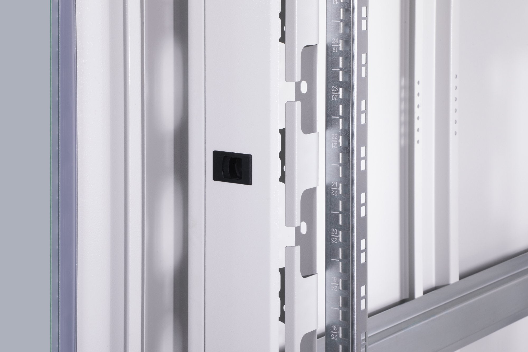 EAN 4016032361879 - Digitus DN-19 42U-8/12-1 armario rack Rack o bastidor independiente Gris imagen 5
