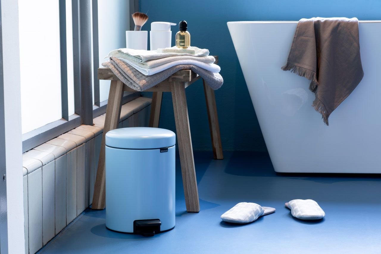 EAN 8710755202681 - Brabantia NewIcon 5 L Alrededor Azul imagen 4