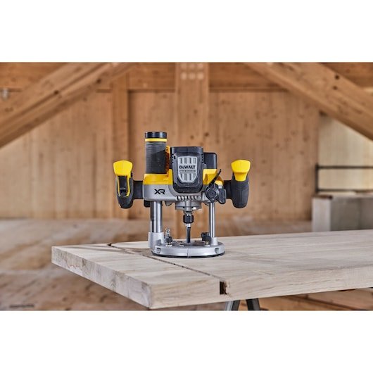 EAN 5035048810330 - DeWALT DCW620NT-XJ fresadora y desbastadora Negro, Amarillo 23000 RPM imagen 16