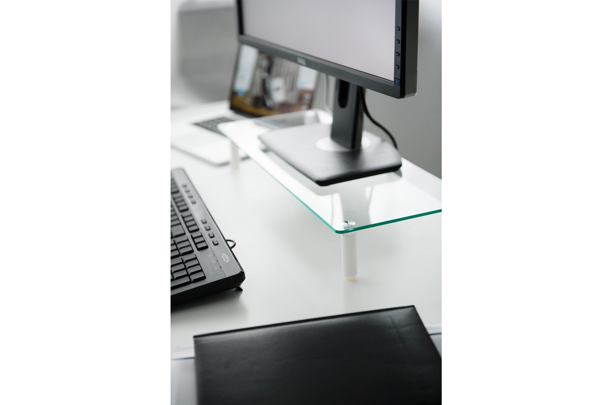 EAN 4016032390206 - Digitus DA-90358 soporte para monitor 81,3 cm (32") Escritorio Transparente imagen 3