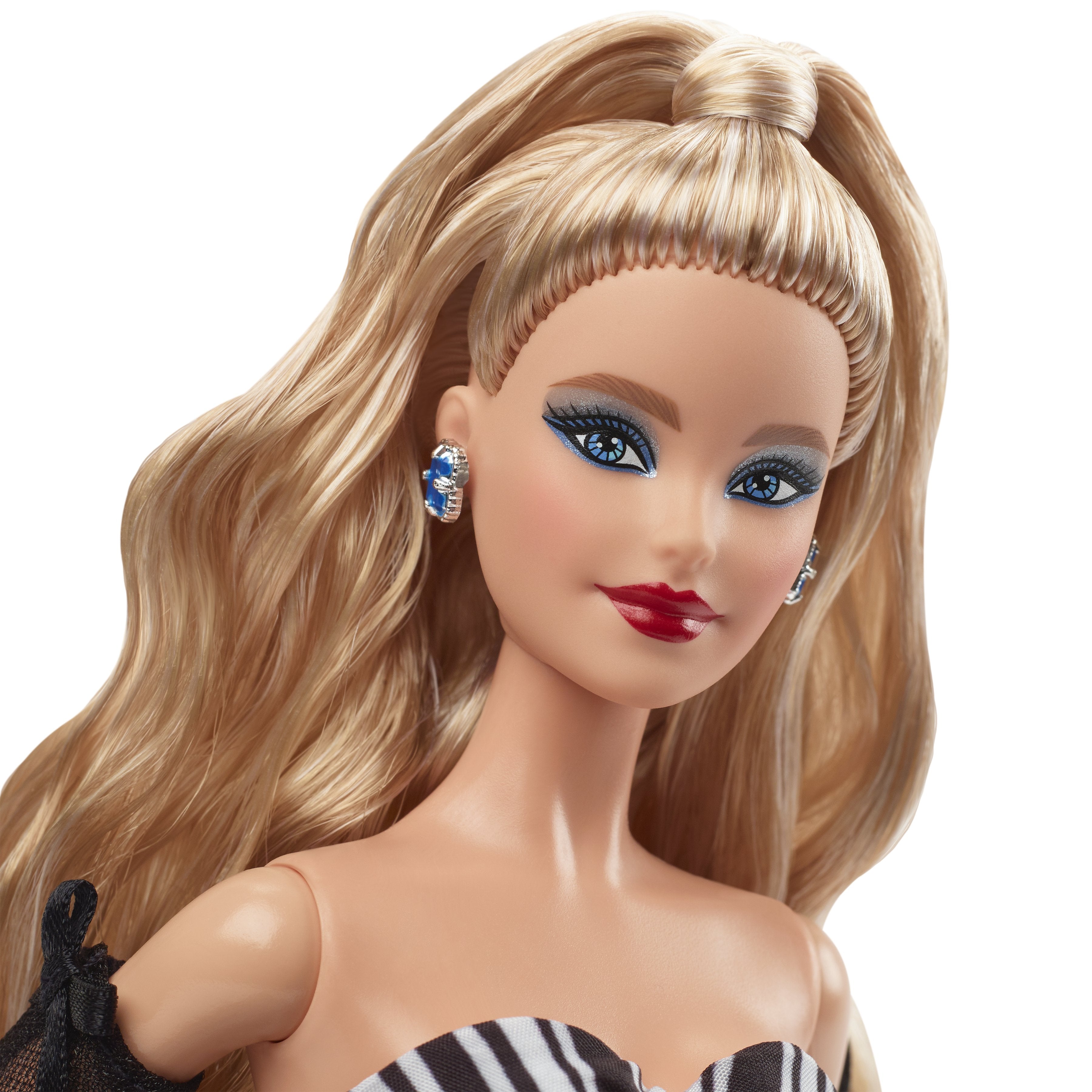 Muñeca Coleccionable Mattel Barbie Signature Del 65 Aniversario Con Cabello Rubio Y Bata Blanca Y Negra Hrm58