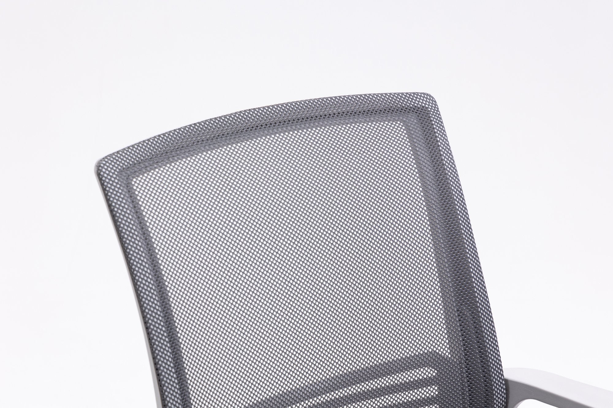 EAN 5901443390794 - Activejet YK01 SZ silla de oficina y de ordenador Asiento acolchado Respaldo de malla imagen 17