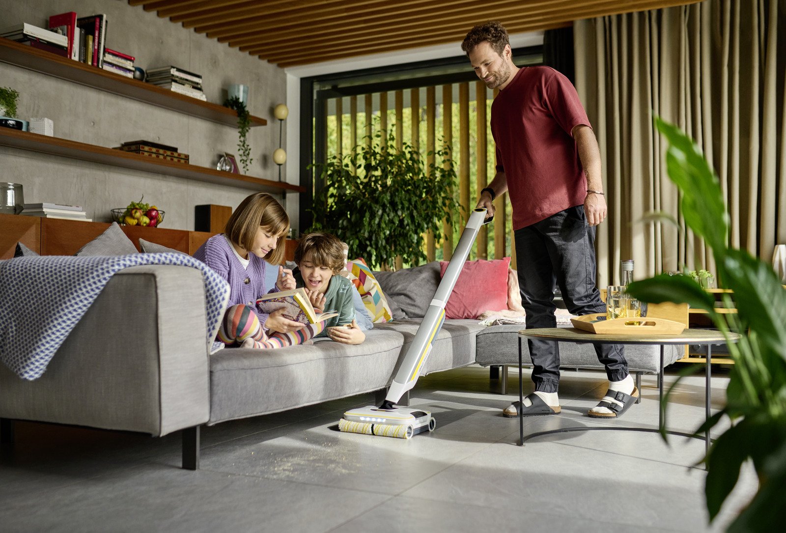 EAN 4066529000033 - Kärcher FC 8 Smart Signature Line Escoba eléctrica Batería Húmedo Sin bolsa Plata, Blanco, Amarillo 2,85 imagen 5