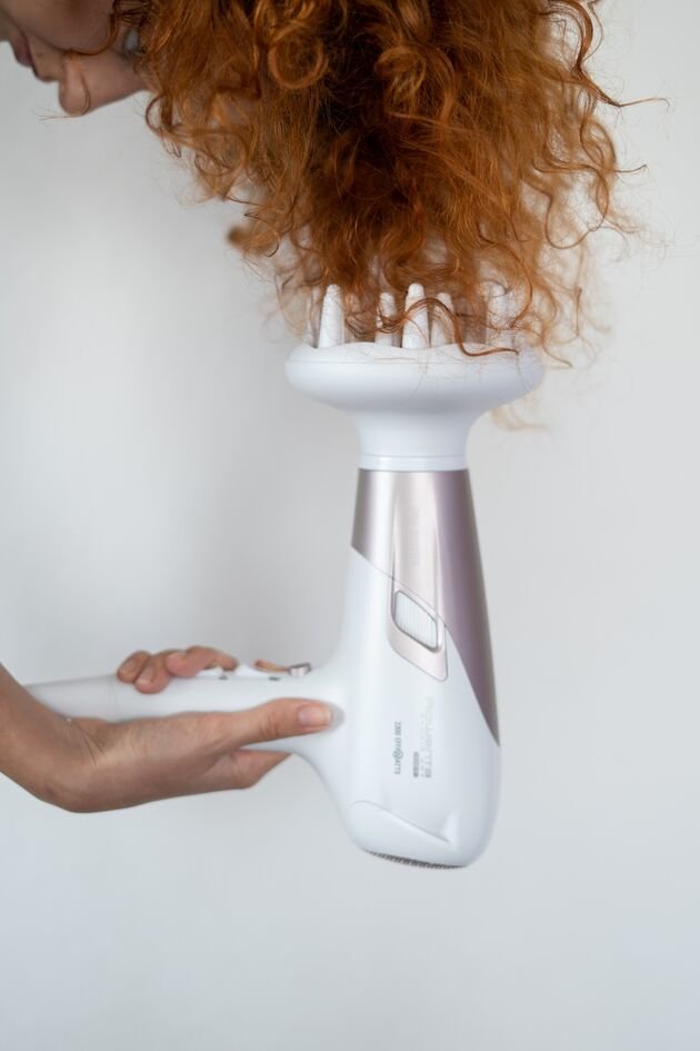 EAN 3121040078044 - Rowenta Studio Dry CV5830 secador 2300 W Beige, Blanco imagen 6