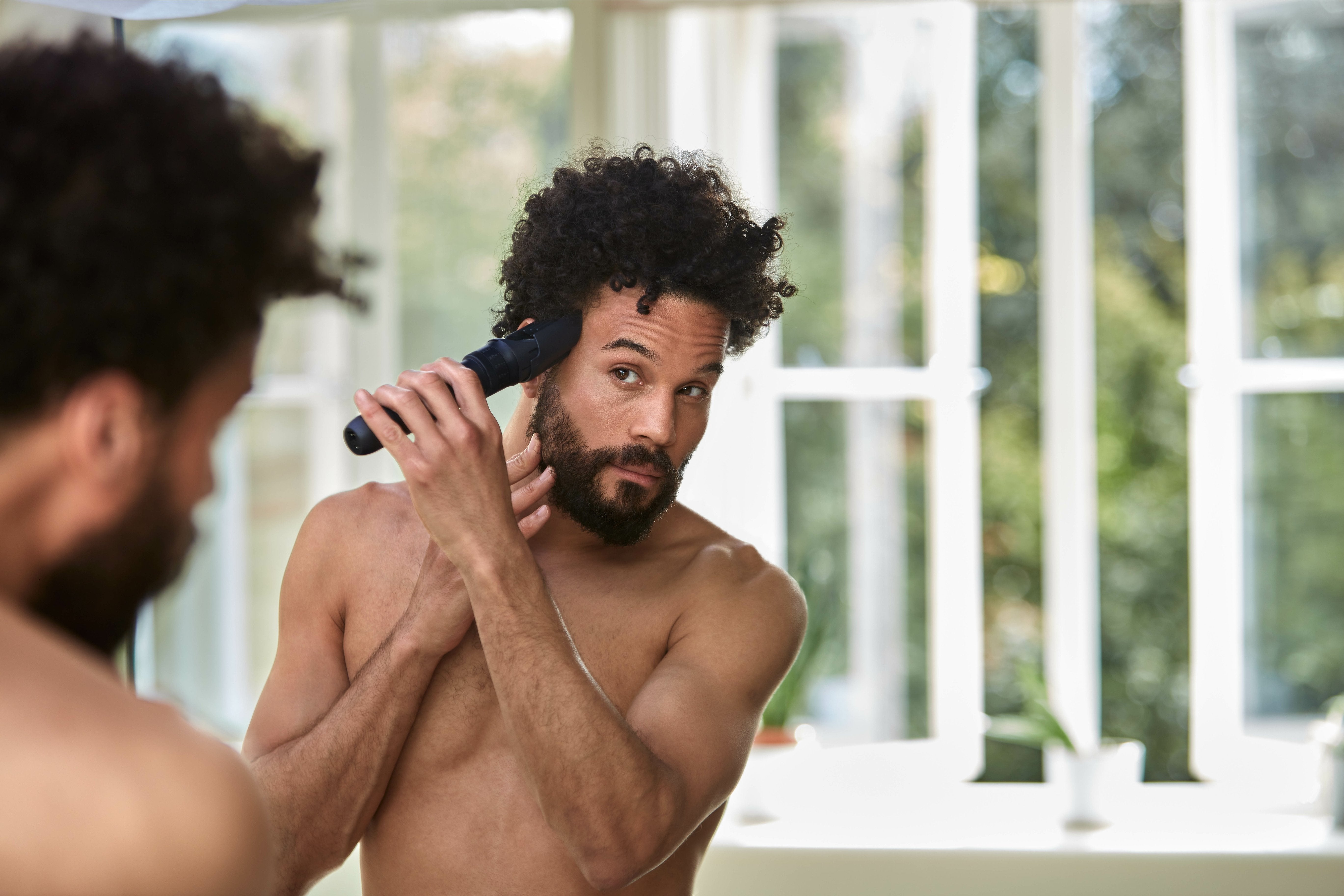 Panasonic Er-Ckl2-A301 Kit Recortadora Multiformas Para Barba, Pelo Y Cuerpo, Inalámbrica, Tiempo De Funcionamiento 70 Min, Negro