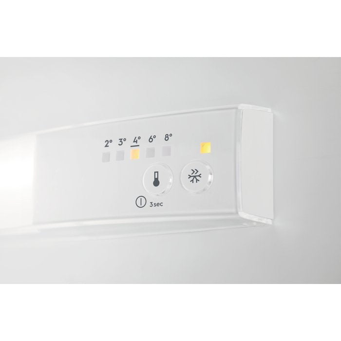 EAN 7333394014456 - Electrolux LFB3AE82R nevera combi Integrado 93 L Blanco imagen 2