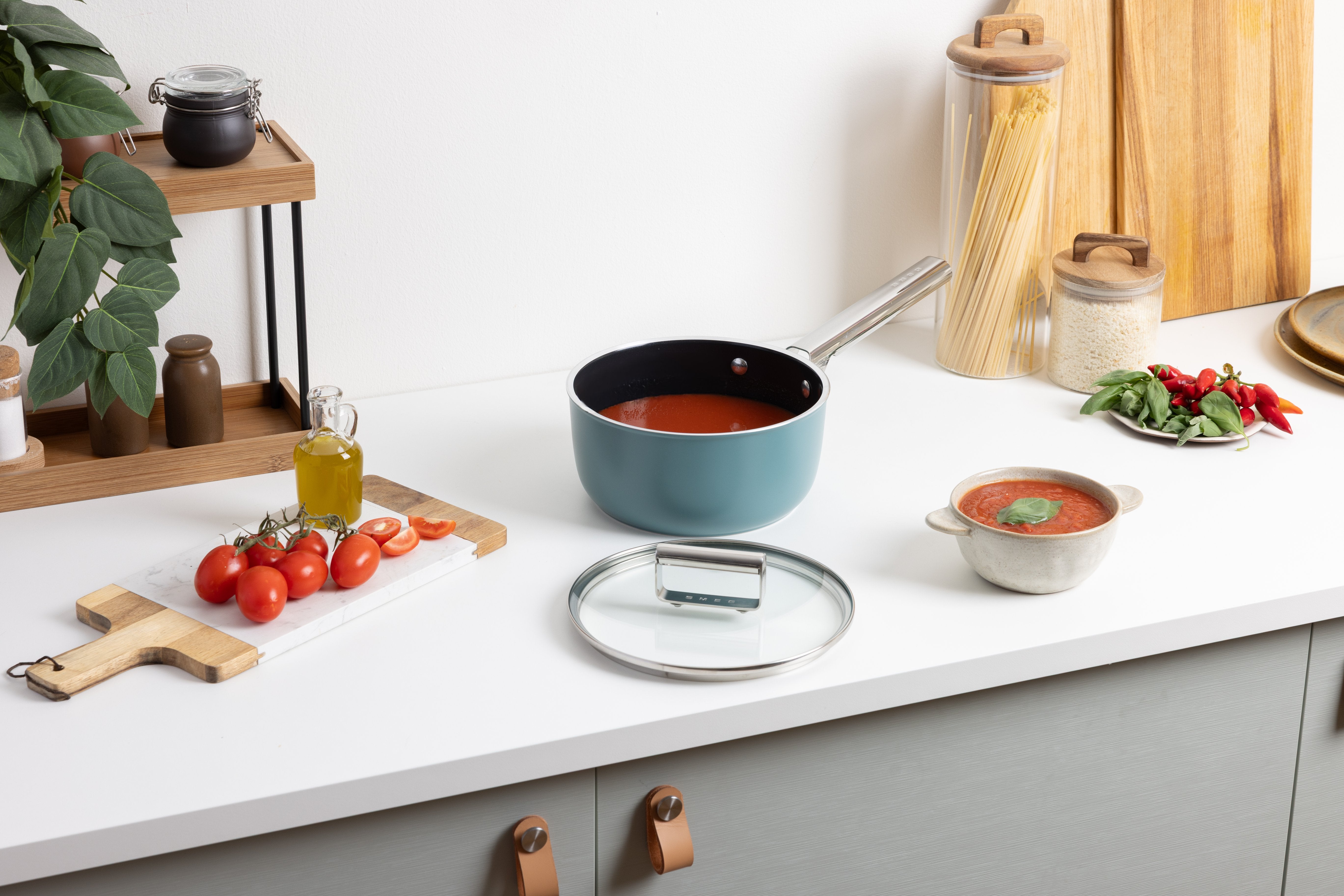 Smeg Spf2012egm Kochtopf, 20 Cm, Keramik, Edelstahlgriff, Smaragdgrün