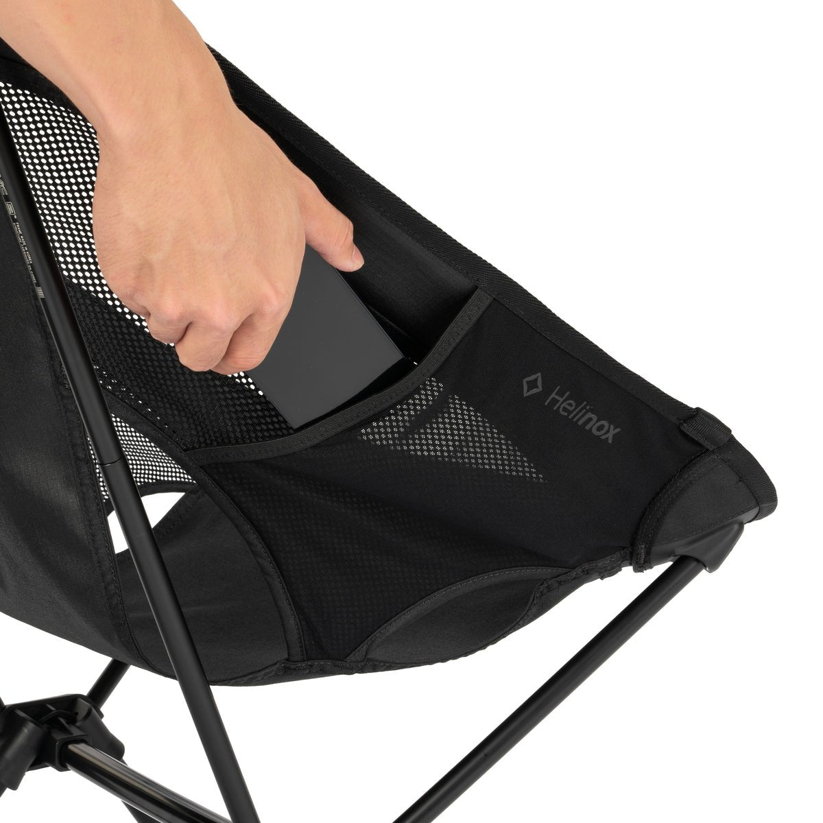 EAN 8809874946146 - Helinox Chair One (RE) Silla de camping 4 pata(s) Negro imagen 4