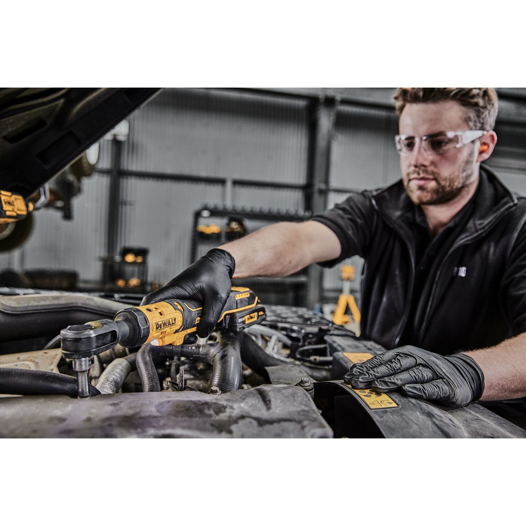 EAN 5035048789483 - DeWALT DCF513N-XJ destornillador eléctrico y llave de impacto imagen 1