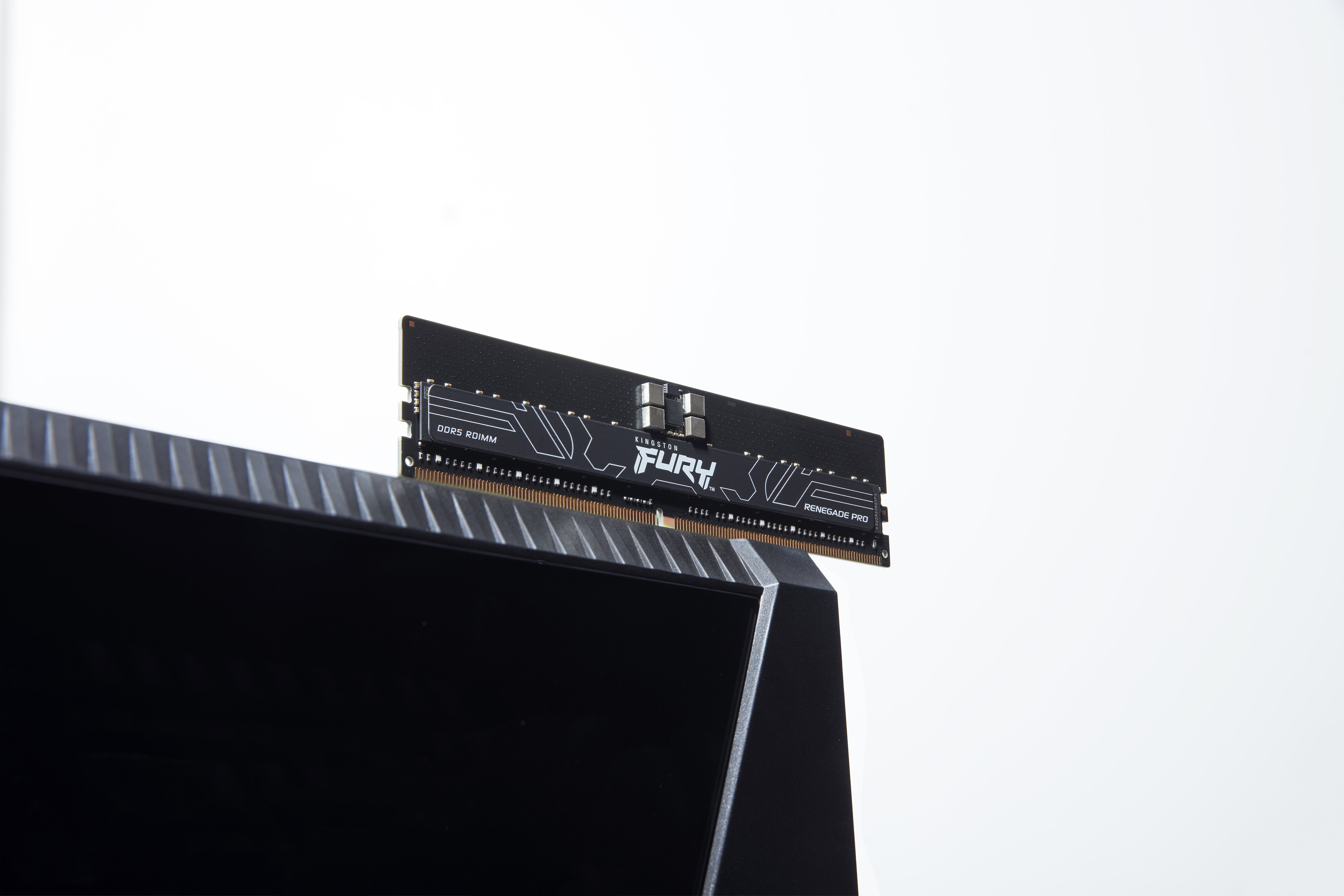 EAN 740617339567 - Kingston Technology FURY Renegade Pro módulo de memoria 4 x 32 GB 6400 MT/s 288-pin DIMM imagen 5