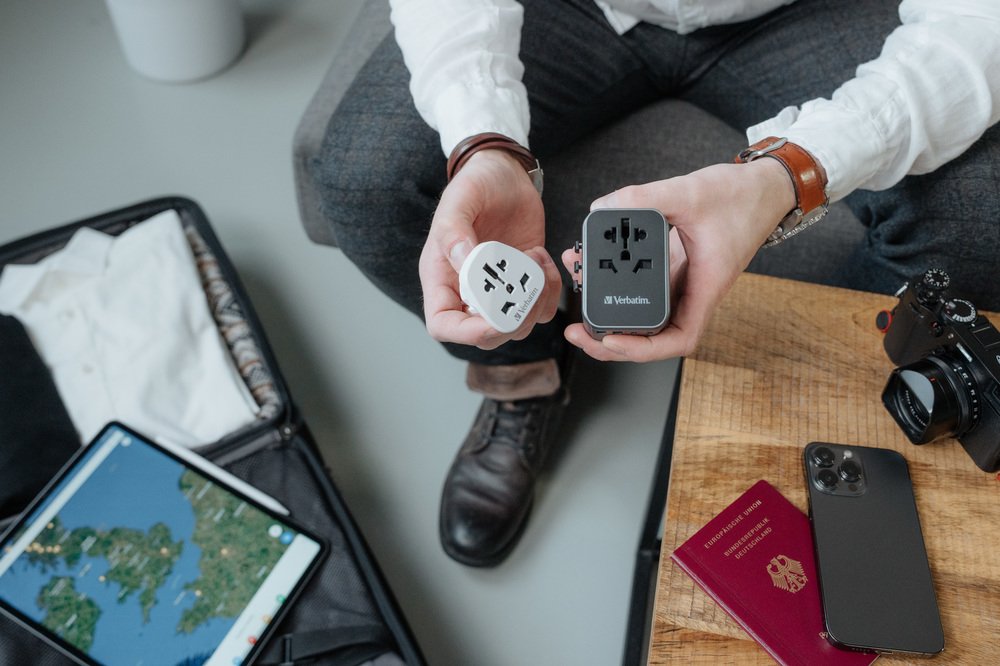 EAN 0023942495451 - Verbatim 49545 adaptador de enchufe eléctrico Universal imagen 22