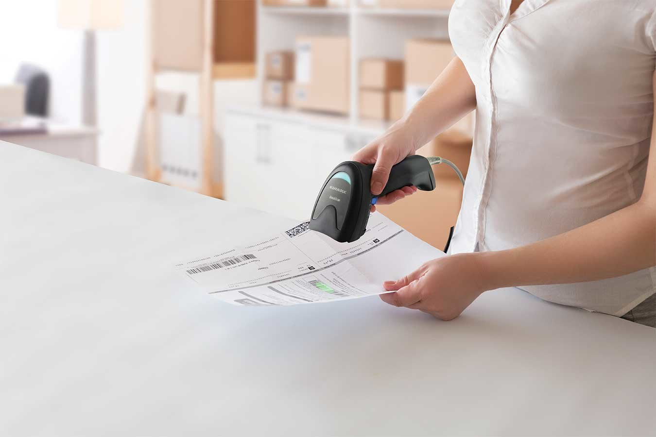 Quickscan I Qd2220 Kit Linear Imager Usb-Only Black (Kit Includes Scanner Usb Cable 90a052065 And Stand Std-Qw25-Bk)