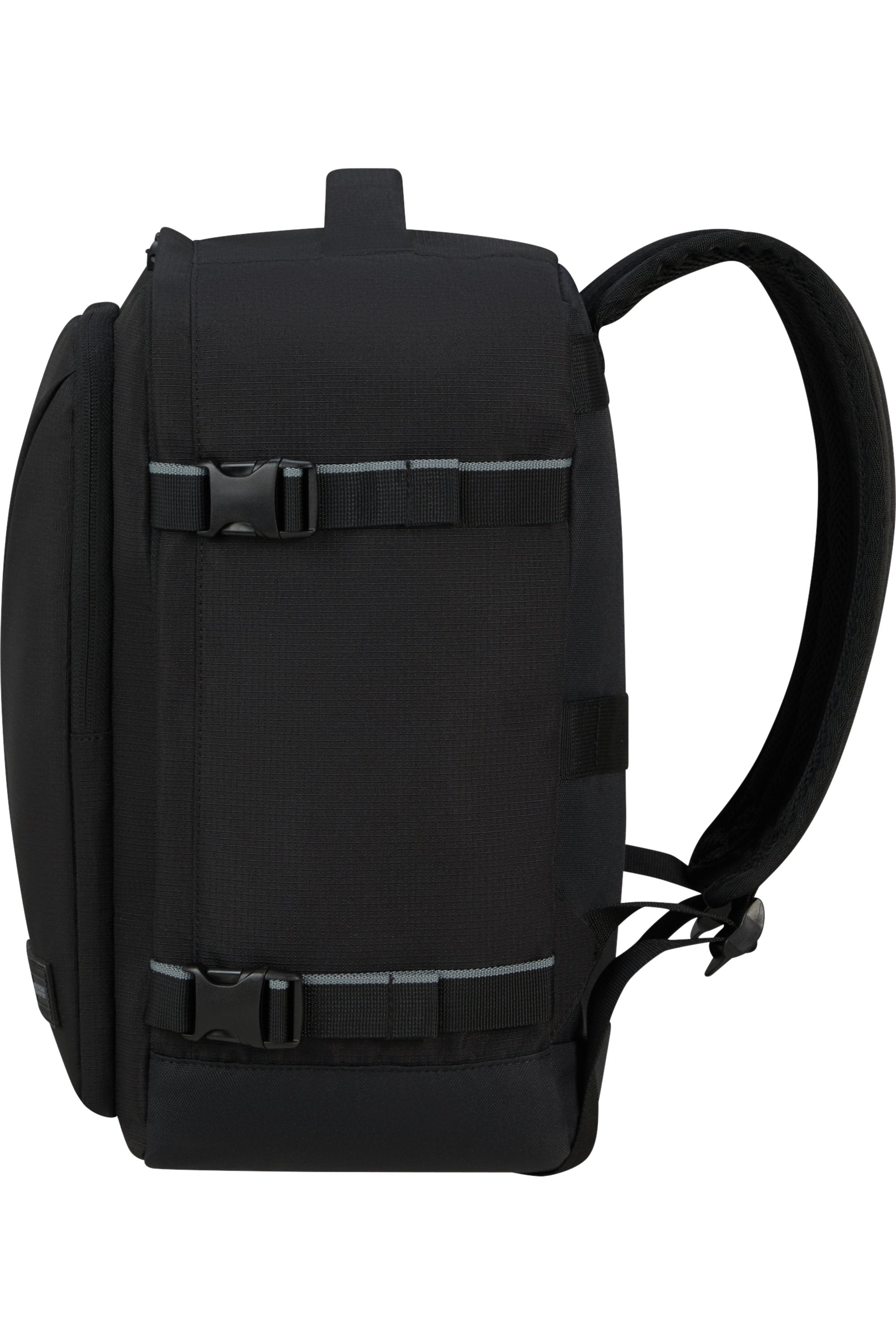 EAN 5400520240699 - American Tourister Take2cabin S mochila Mochila informal Negro Tereftalato de polietileno reciclado (rPET imagen 4