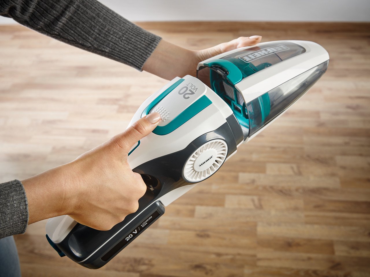 EAN 4006501119254 - Leifheit PowerVac 2in1 Aspiradora escoba 2 en 1 Batería Secar Ciclónico Sin bolsa Negro, Azul, Blanco imagen 21