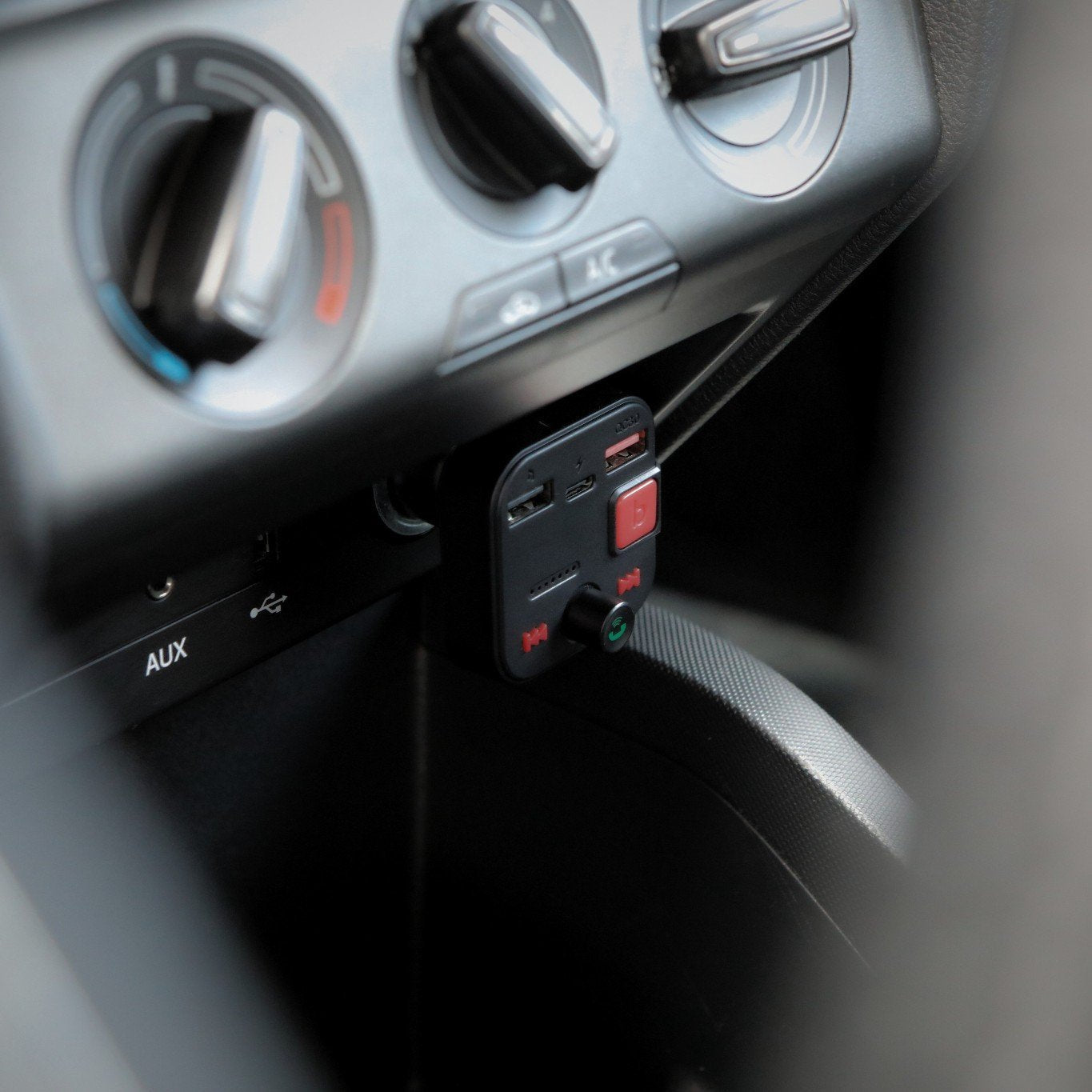 EAN 5901986047889 - Savio TR-15 Transmiter FM z Bluetooth 87,6 - 107,9 MHz Bluetooth/USB Negro imagen 13