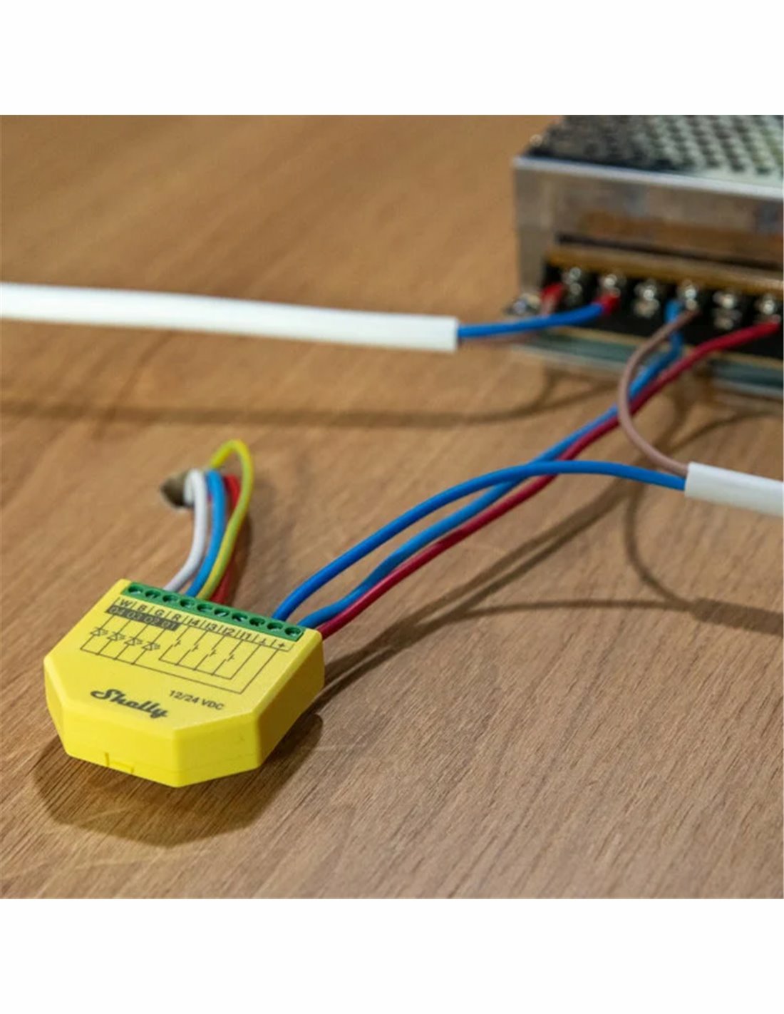 Shelly · Unterputz · \"Plus Rgbw Pm\" · Led Lichtcontroller · Wlan · Bt