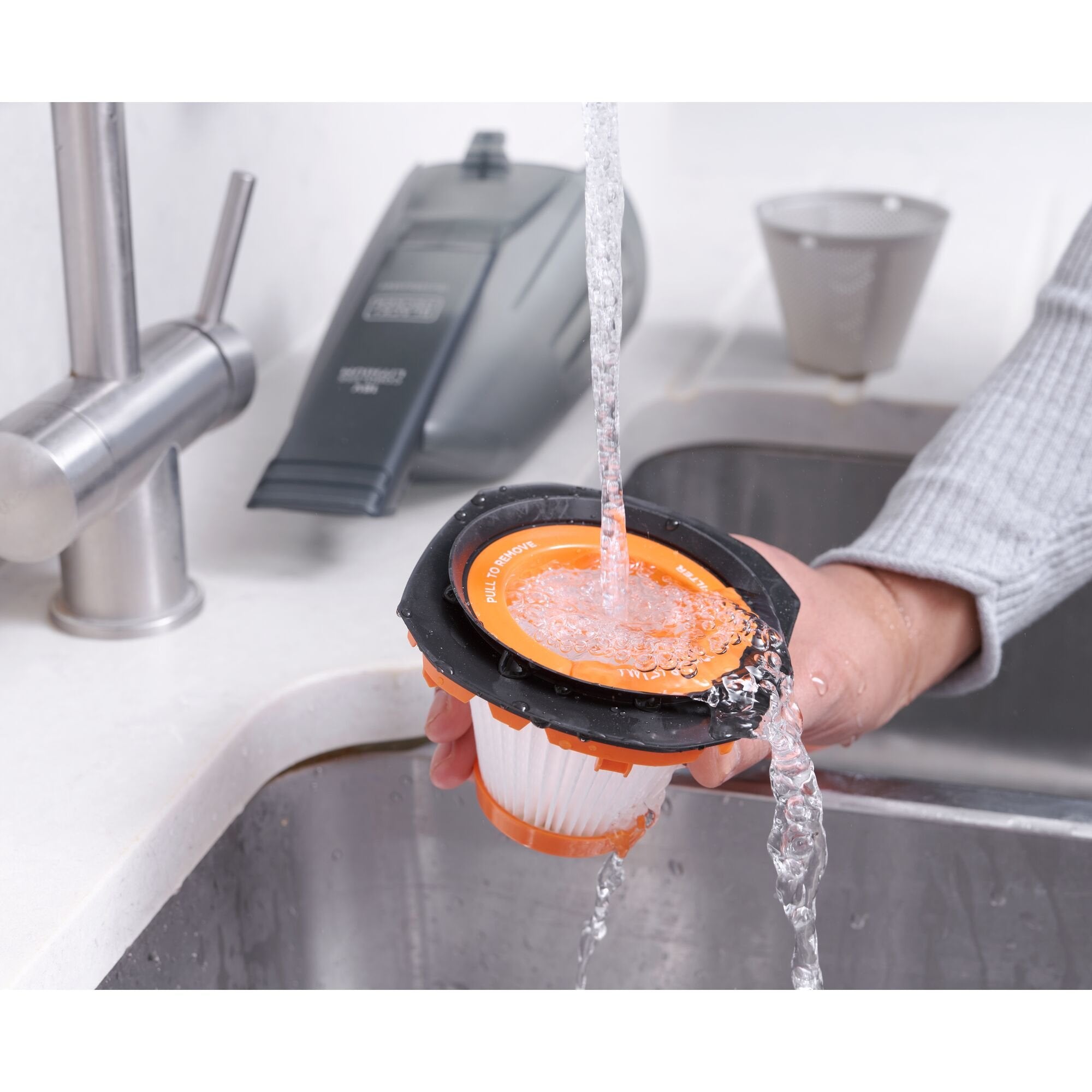 EAN 5035048735190 - Black & Decker BCHV001B-XJ aspiradora de mano imagen 15