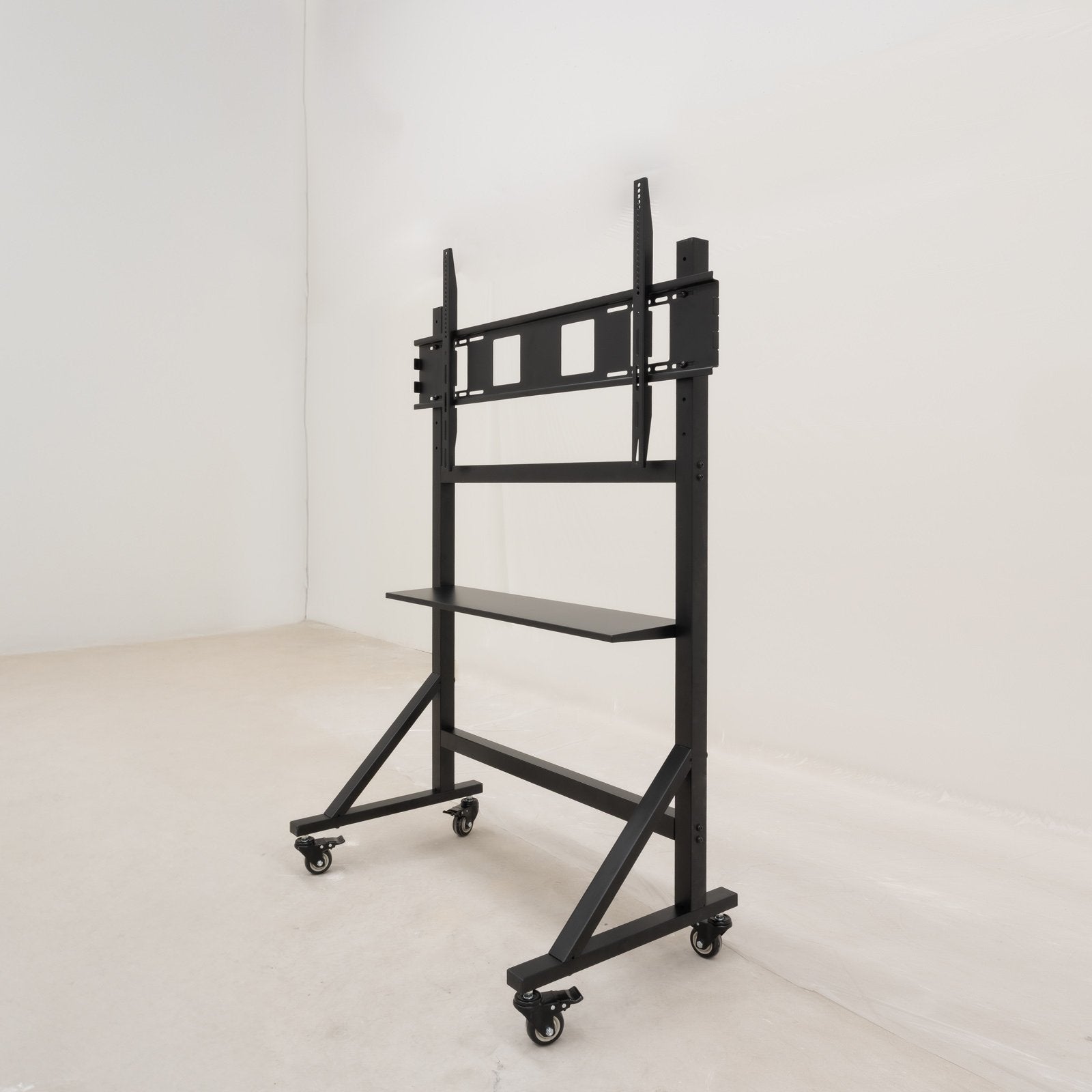 Soporte Suelo Ruedas "Optimus" 60-105"