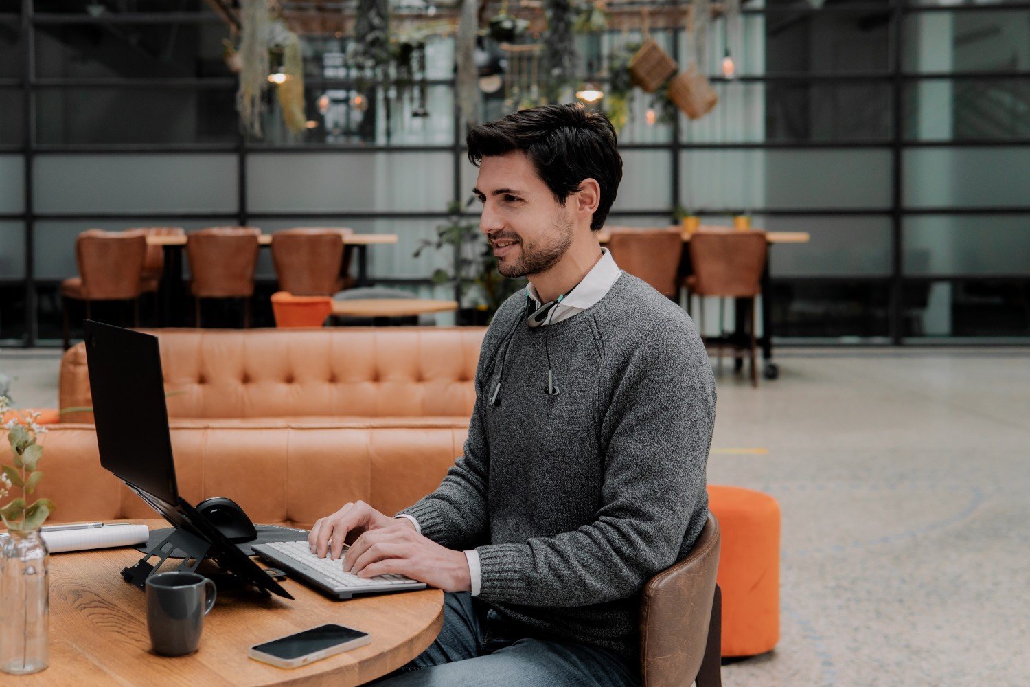 Bakker Elkhuizen Soporte Para Portátil Ultrastand Universal 13"-15.6"