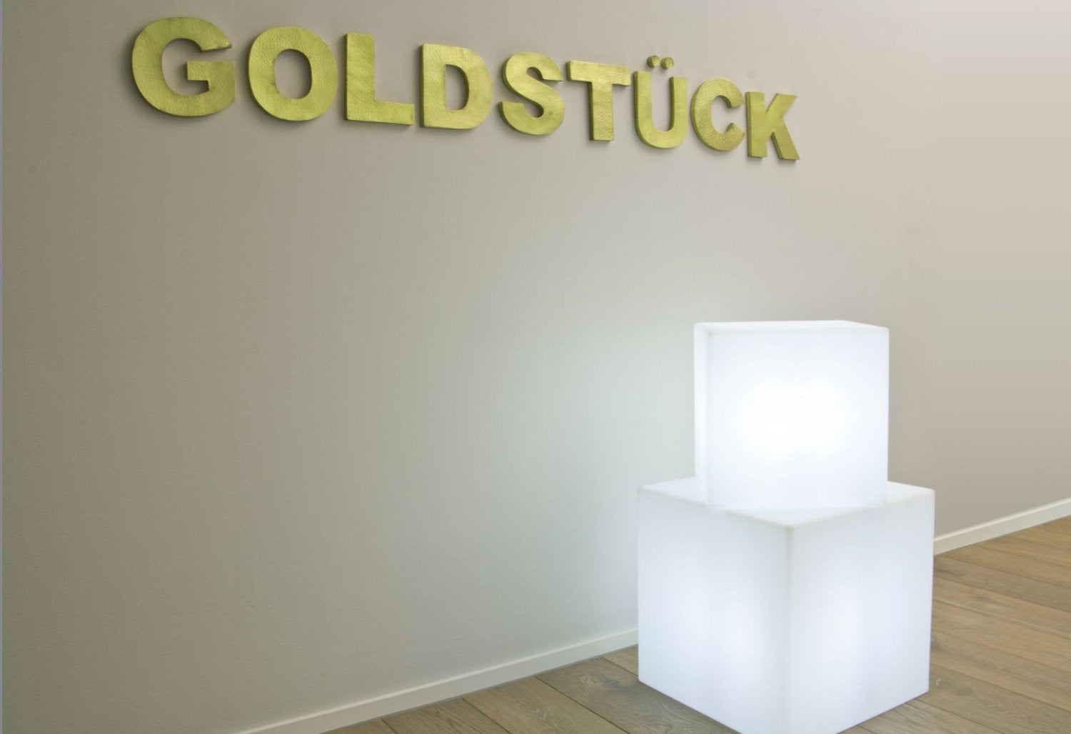 8 Seasons Shining Cube 33 (Solar)