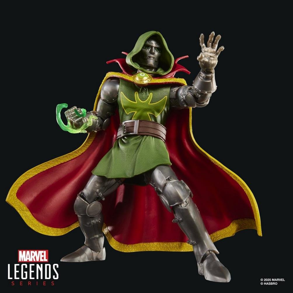 Figura Emperor Doom Marvel Legends Series 15cm