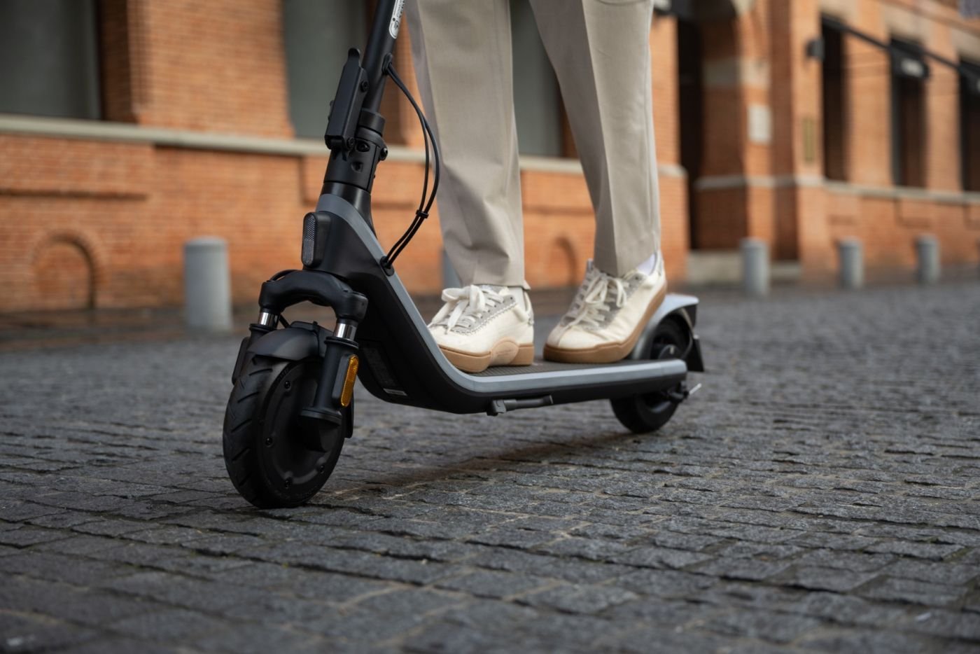 Segway Ninebot Kickscooter E2 D Ii E-Scooter