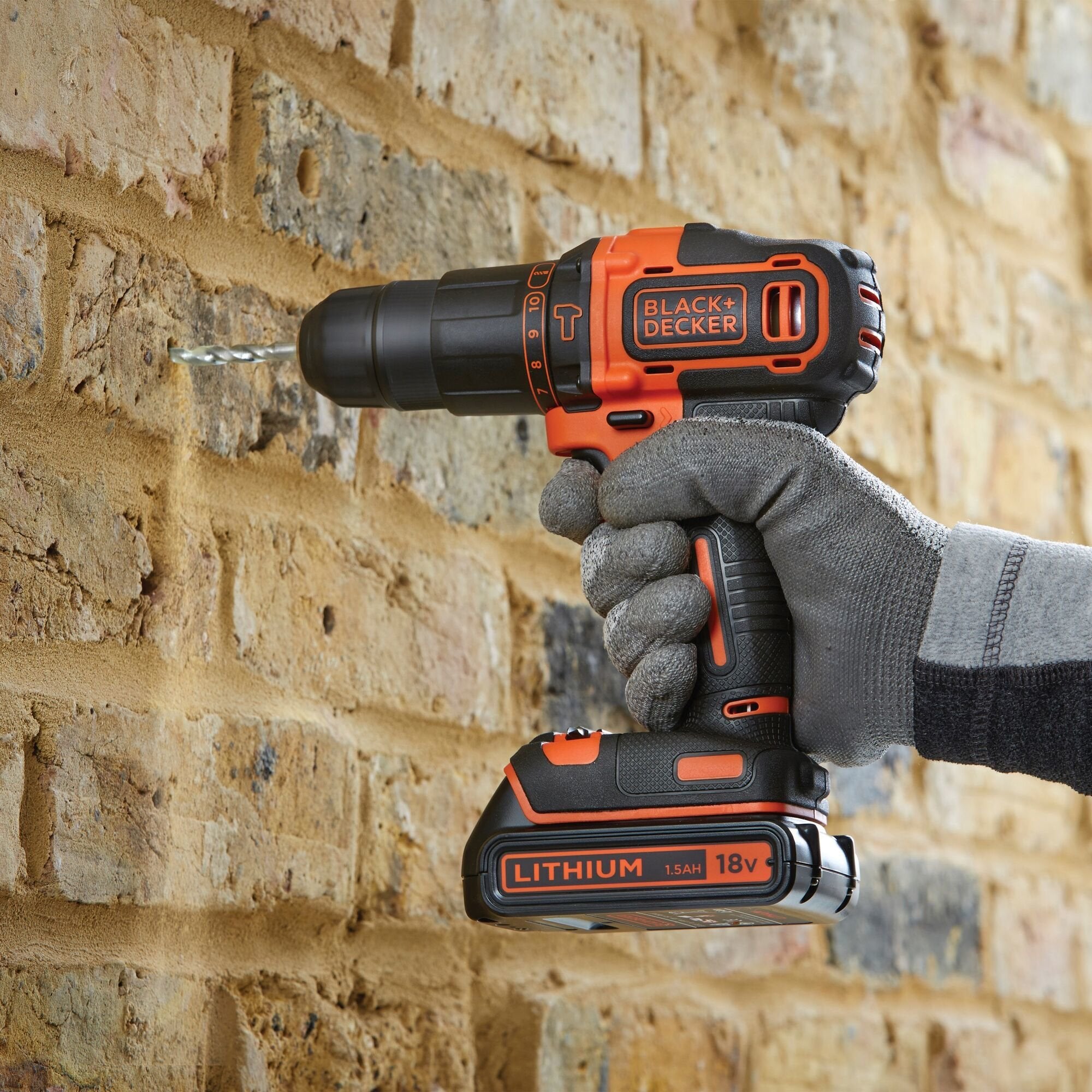 EAN 5035048641149 - Black & Decker BDCHD18KB-QW taladro Sin llave Negro, Naranja imagen 8