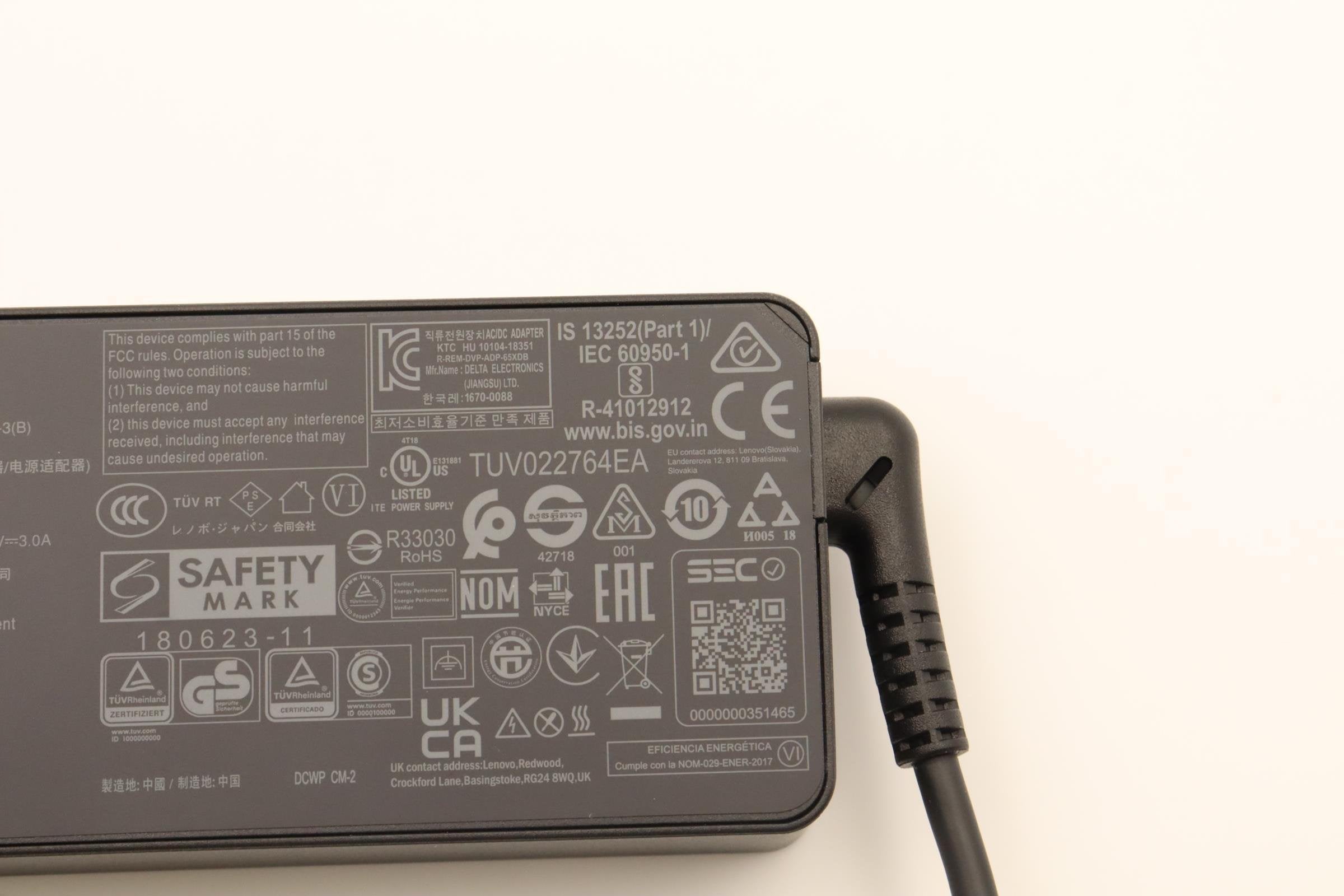 EAN 5704174776123 - Lenovo 5A10W86250 adaptador e inversor de corriente Interior 65 W Negro imagen 5