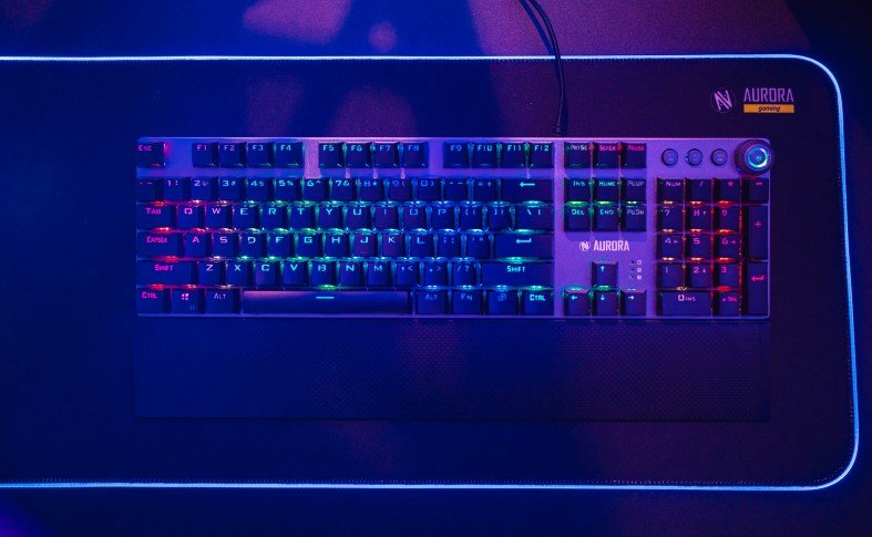 EAN 5901443055945 - iBox AURORA K-4 teclado Juego USB QWERTY Negro, Plata imagen 20