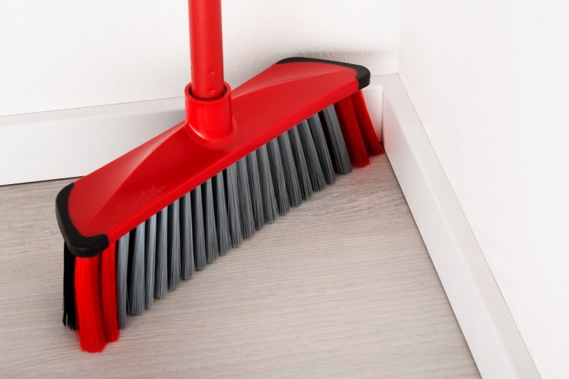 EAN 4023103173286 - Vileda 4023103173286 escoba Interior Cerda dura Gris, Rojo imagen 4