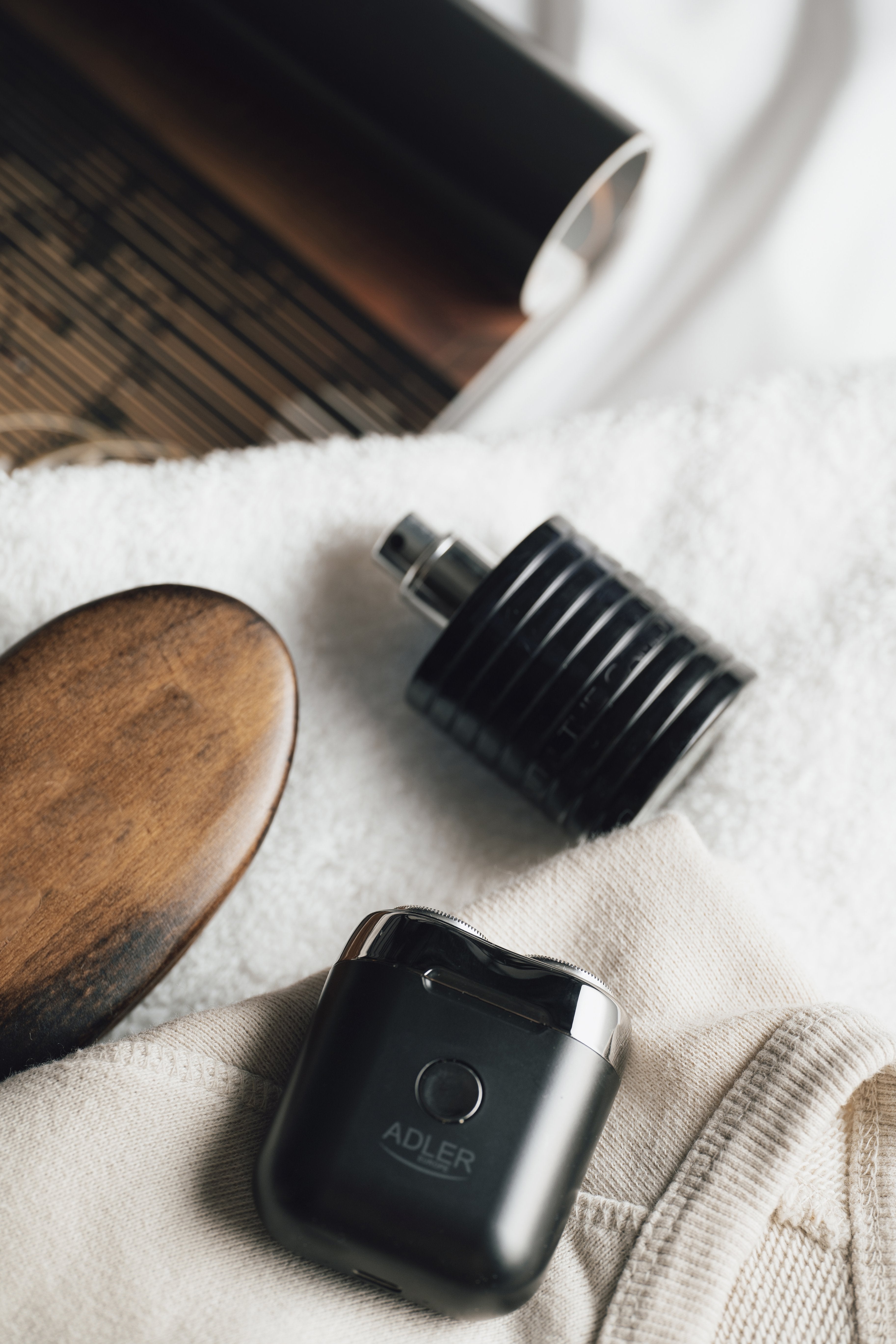 Afeitadora De Viaje Adler Ad 2936, Inalámbrica, Tiempo De Funcionamiento 35 Min, Negra