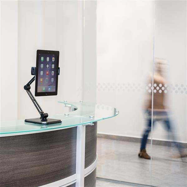 EAN 0065030870276 - StarTech.com ARMTBLTDT soporte Soporte activo para teléfono móvil Tablet/UMPC Negro imagen 2