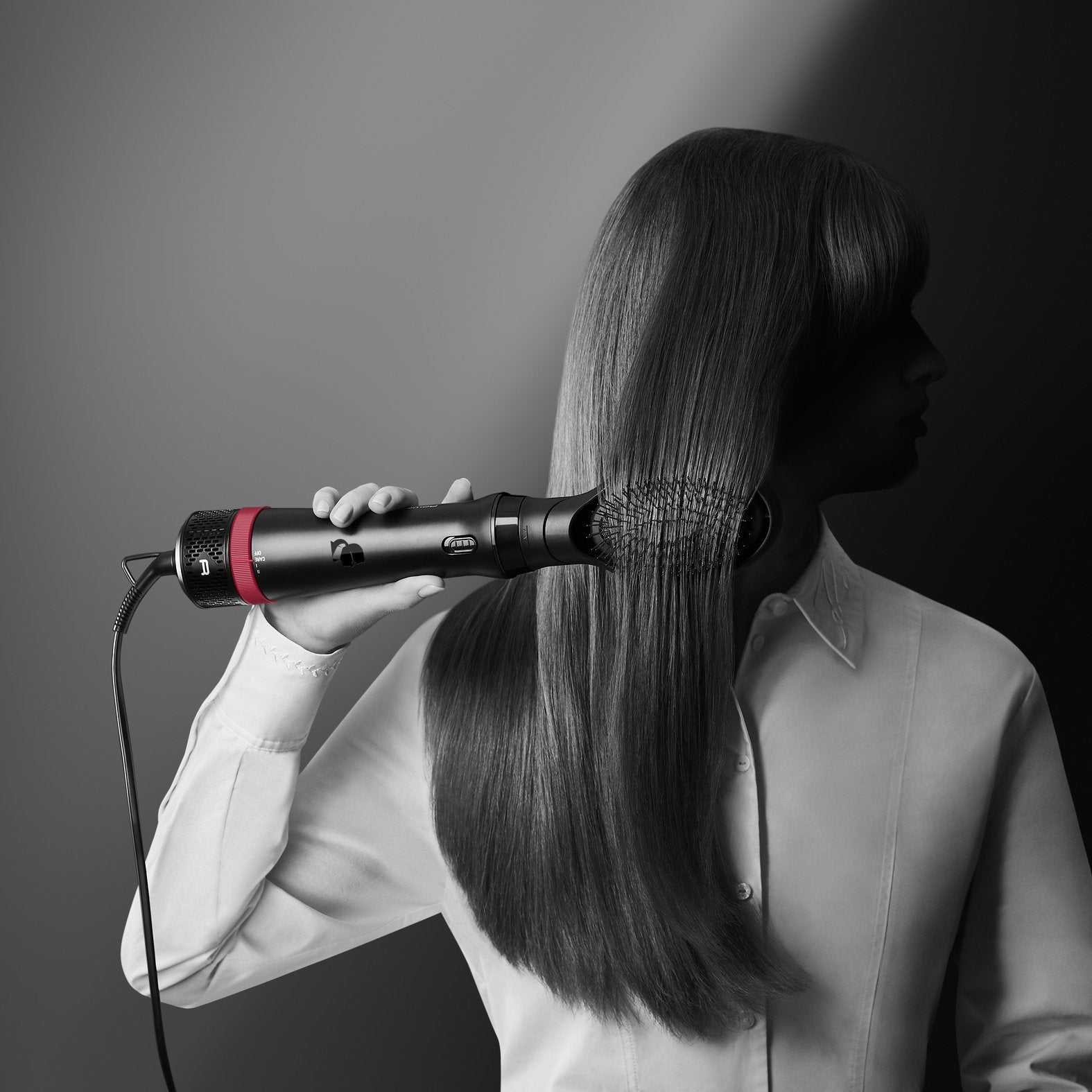 EAN 3121040087657 - Rowenta Express Style CF634LF0 Utensilio de peinado Cepillo de aire caliente Caliente Negro, Rojo 800 W 1 imagen 5