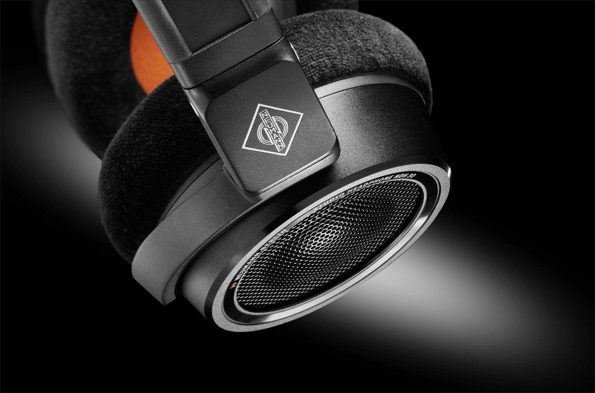 Neumann Ndh 30 - Black
