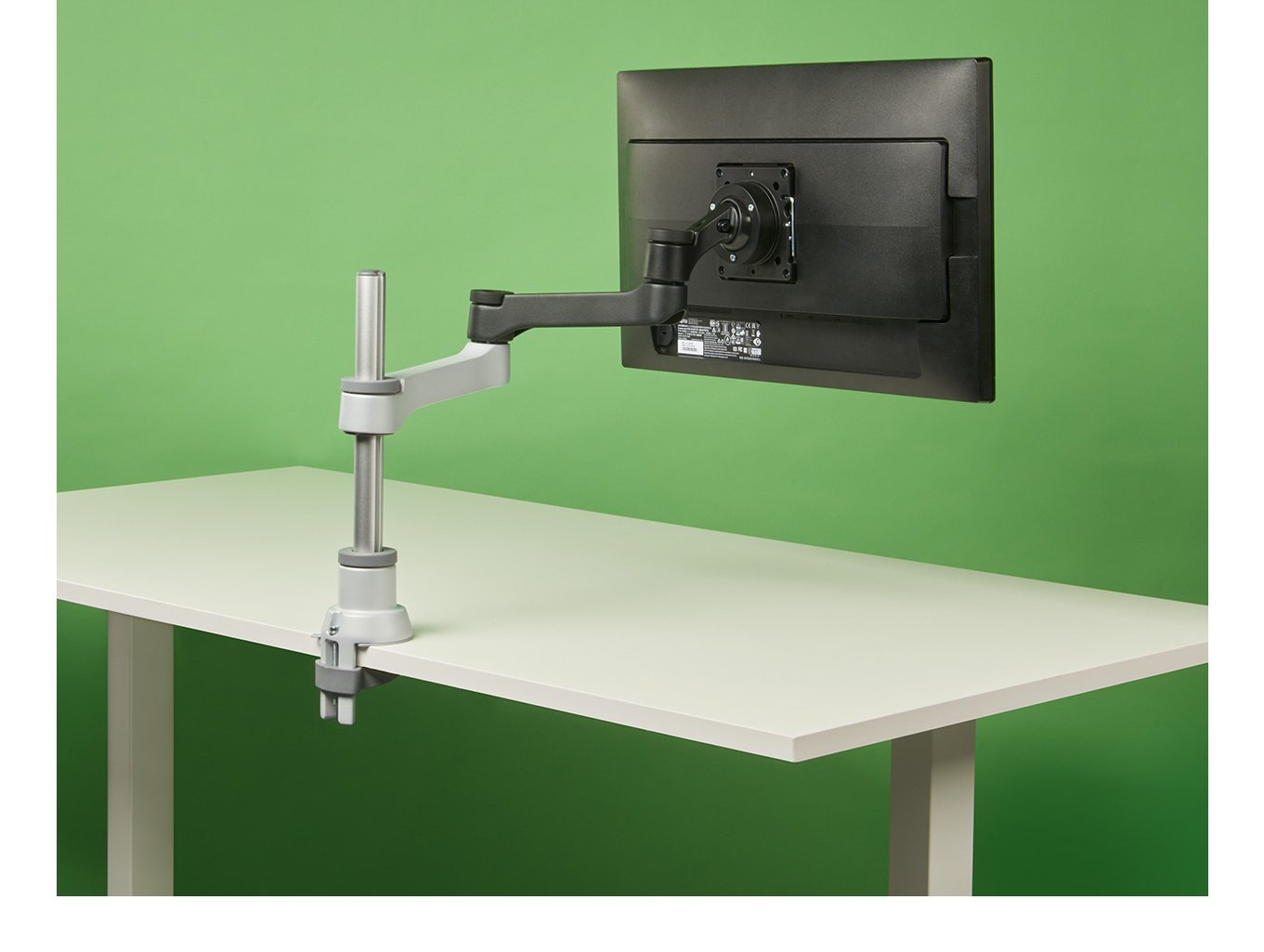 EAN 8719274491088 - R-Go Tools RGOVLZE4SI soporte para monitor 81,3 cm (32") Escritorio Negro, Plata imagen 1