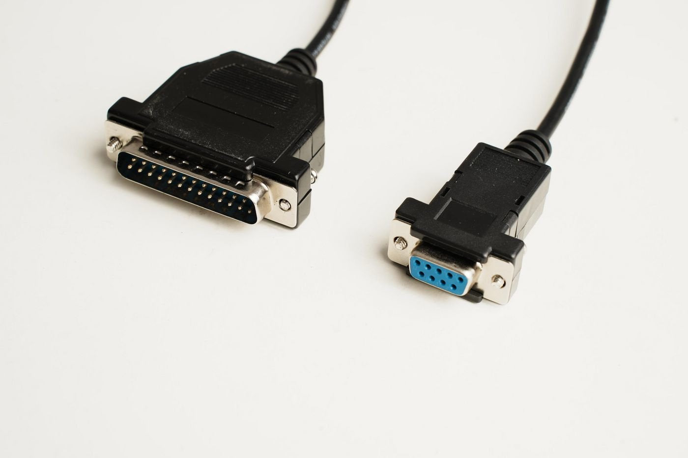 Microconnect Modemcable Db9-Db25 (3m) Cable De Red Negro