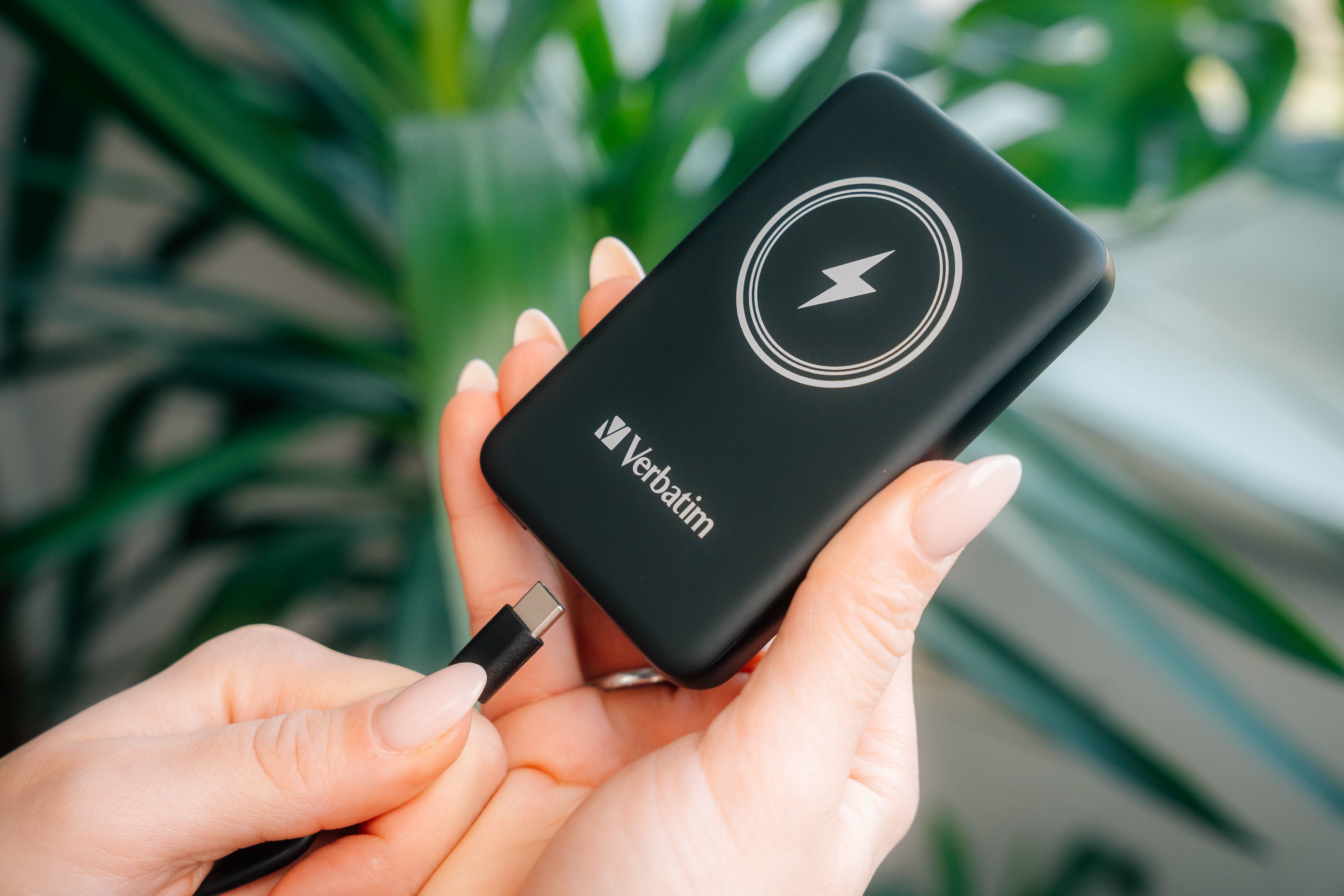 EAN 0023942322405 - Verbatim Charge 'n' Go Polímero de litio 5000 mAh Cargador inalámbrico Negro imagen 9