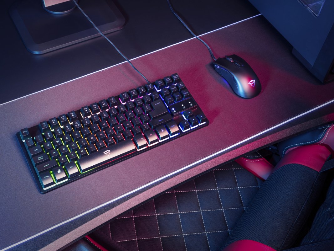 Teclado Trust Gaming Gxt 833 Thado Metalico Compacto Iluminacion Led Multicolor Anti-Ghosting 12 Tecl.Multimedia Usb 23698