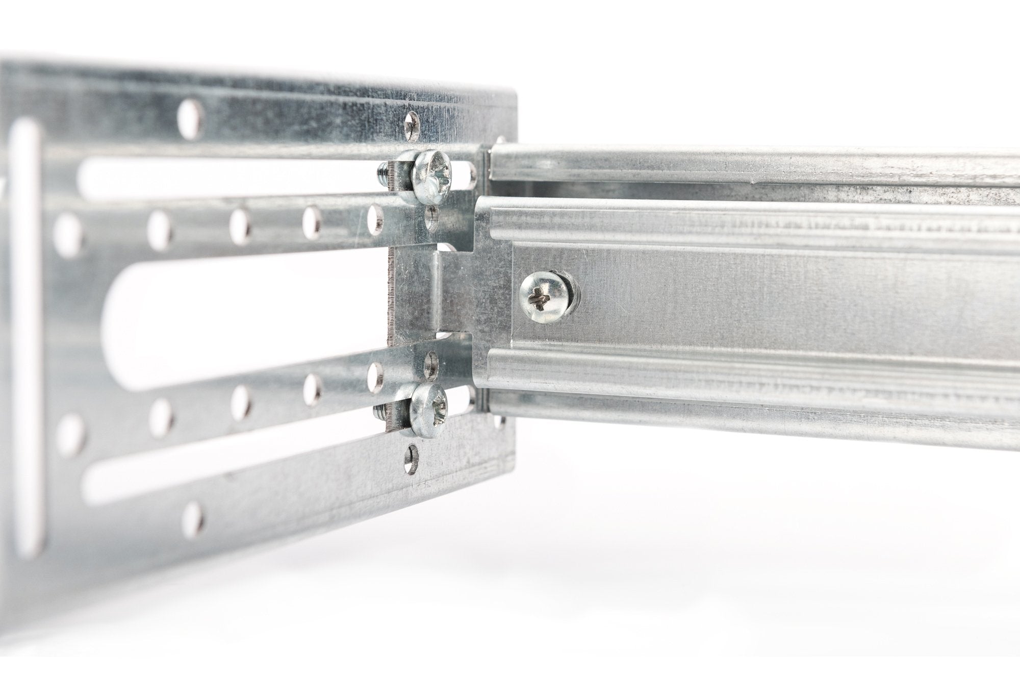 EAN 4016032456100 - Digitus DN-19-DIN-4U kit de montaje Plata Acero galvanizado imagen 2