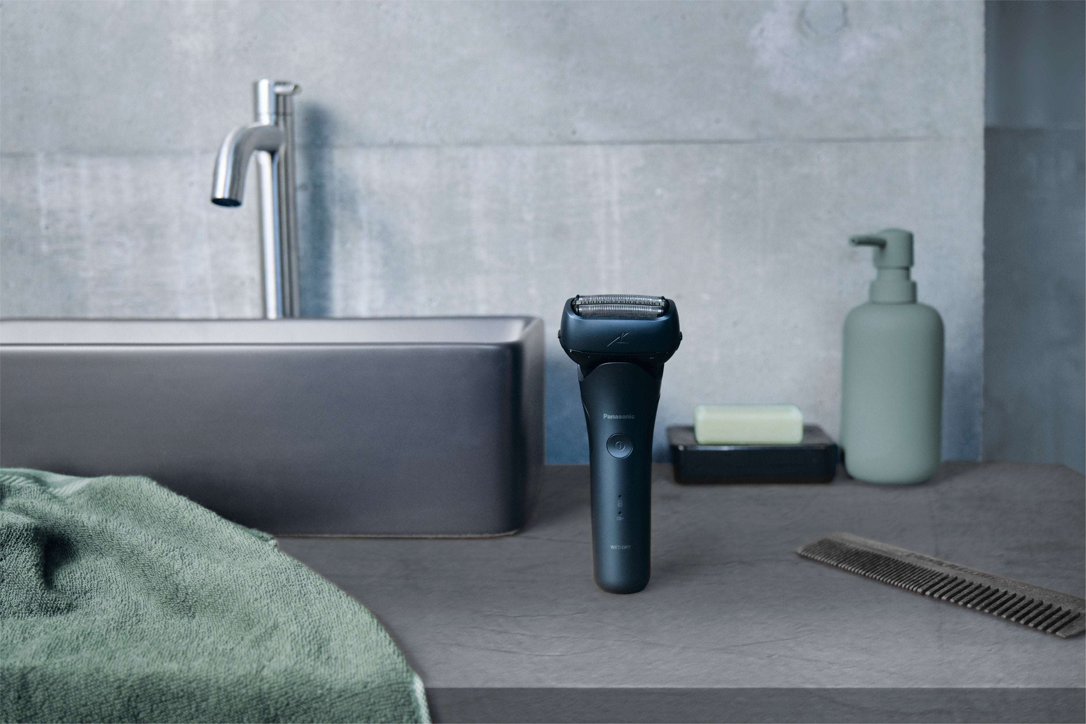 Cortadora De Pelo Para Barba Panasonic Es-Lt4b-A803, Azul Oscuro